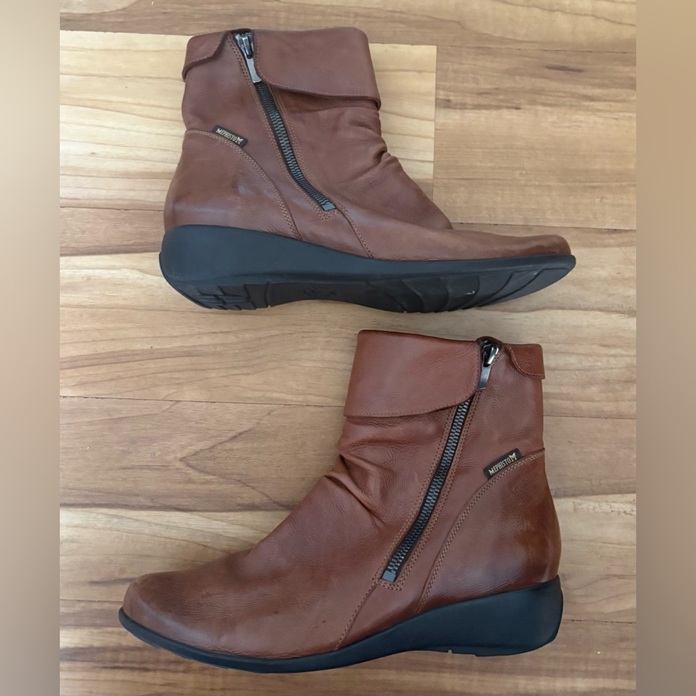 Mephisto, Brown Leather Seddy Ankle Boots, Size 7 - Picture 3 of 9